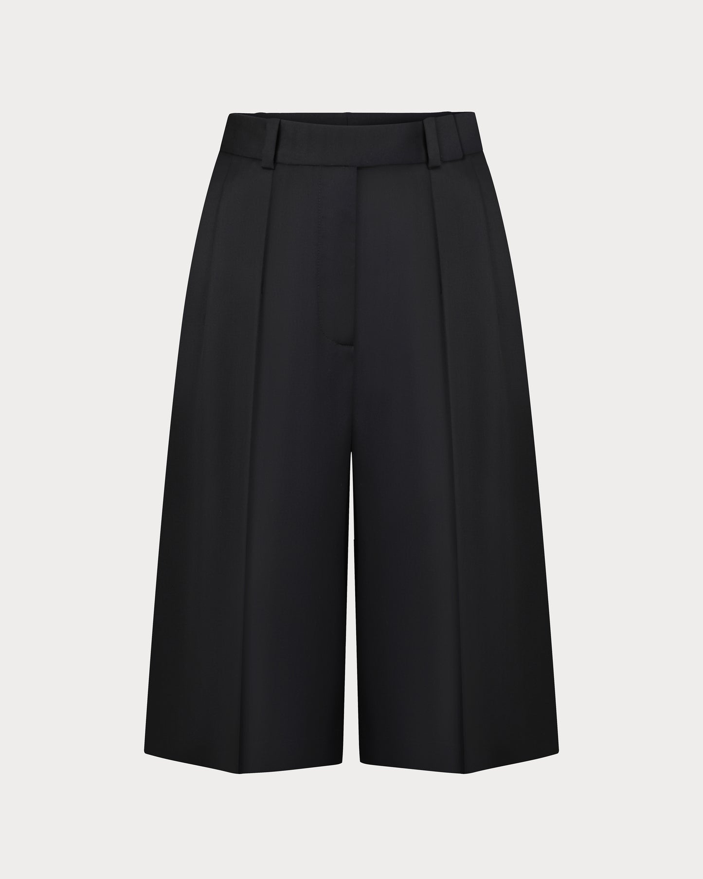 VEYRA BERMUDA SHORTS